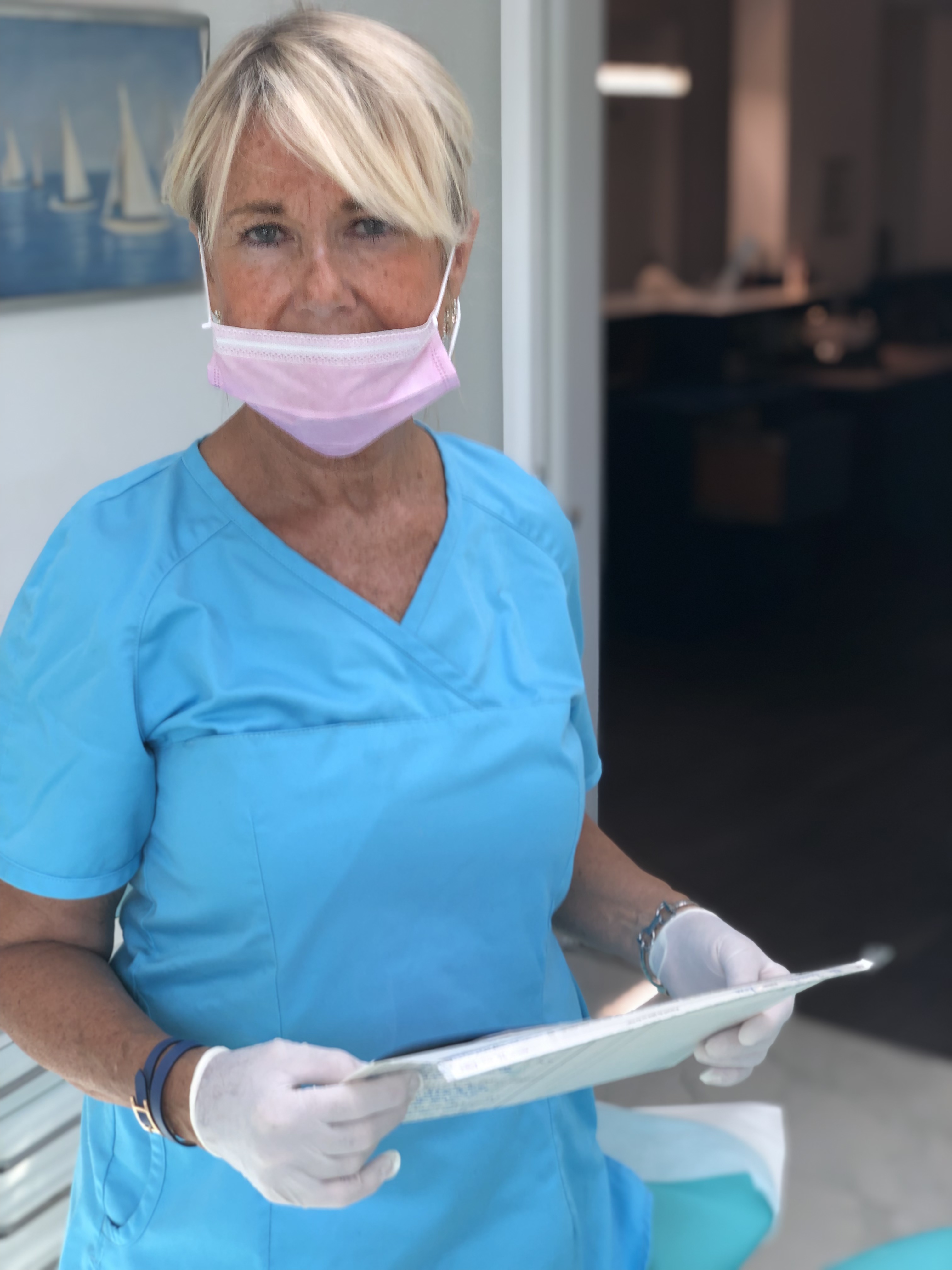 Dr Meyer Roswitha Zahnarzt in La TourdePeilz local.ch